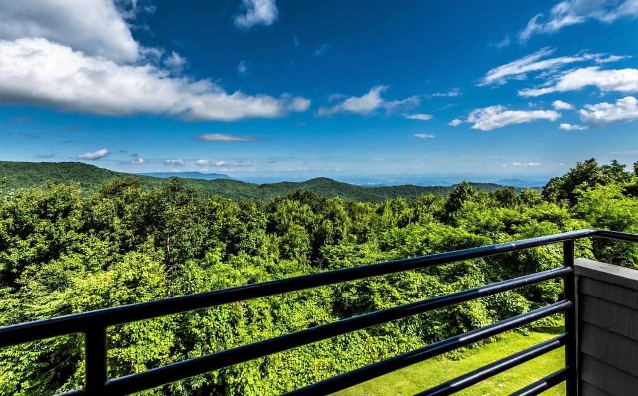 Mountain Villa Magnificent Views - 2 Pools, Fireplace & Hot Tub 蓋特林堡 外观 照片