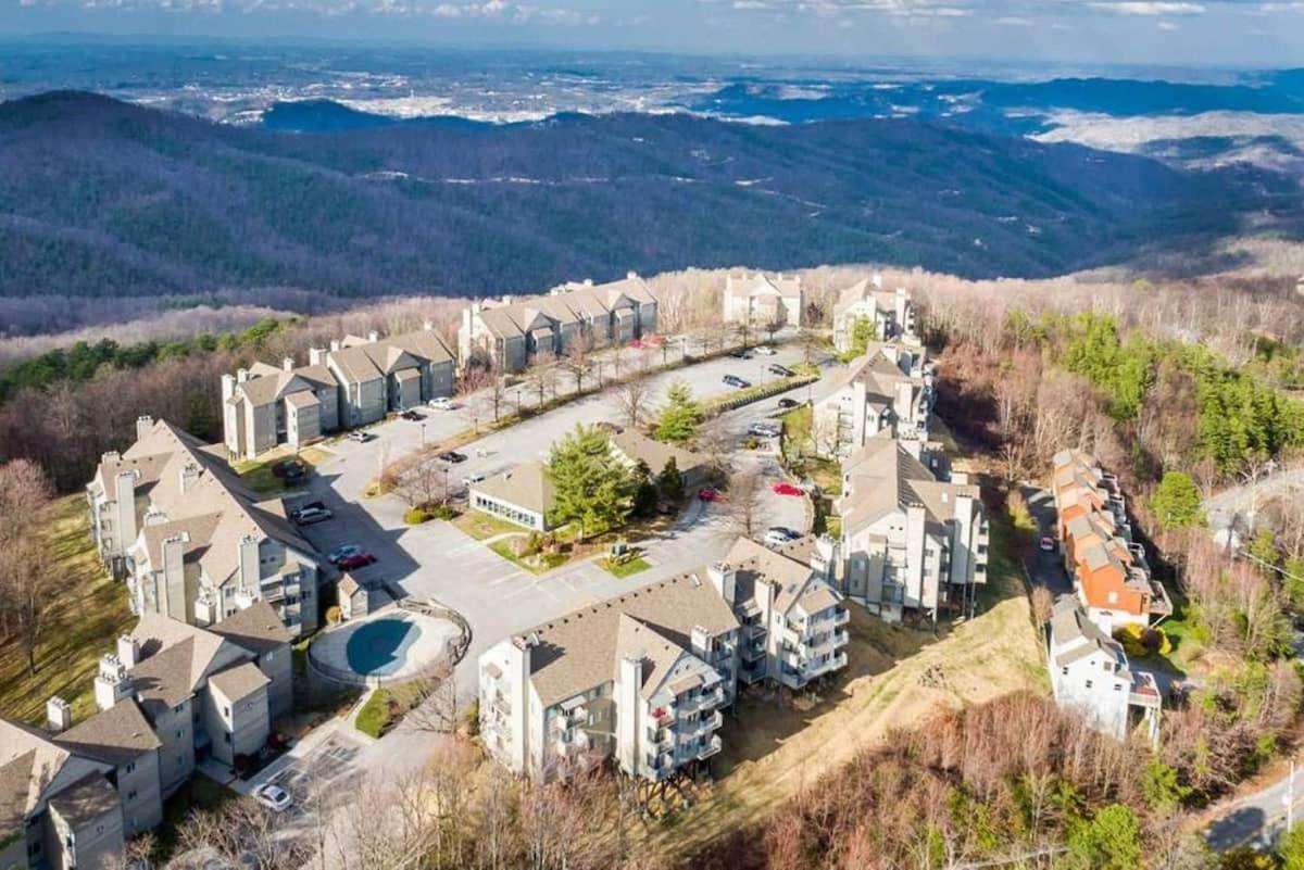 Mountain Villa Magnificent Views - 2 Pools, Fireplace & Hot Tub 蓋特林堡 外观 照片